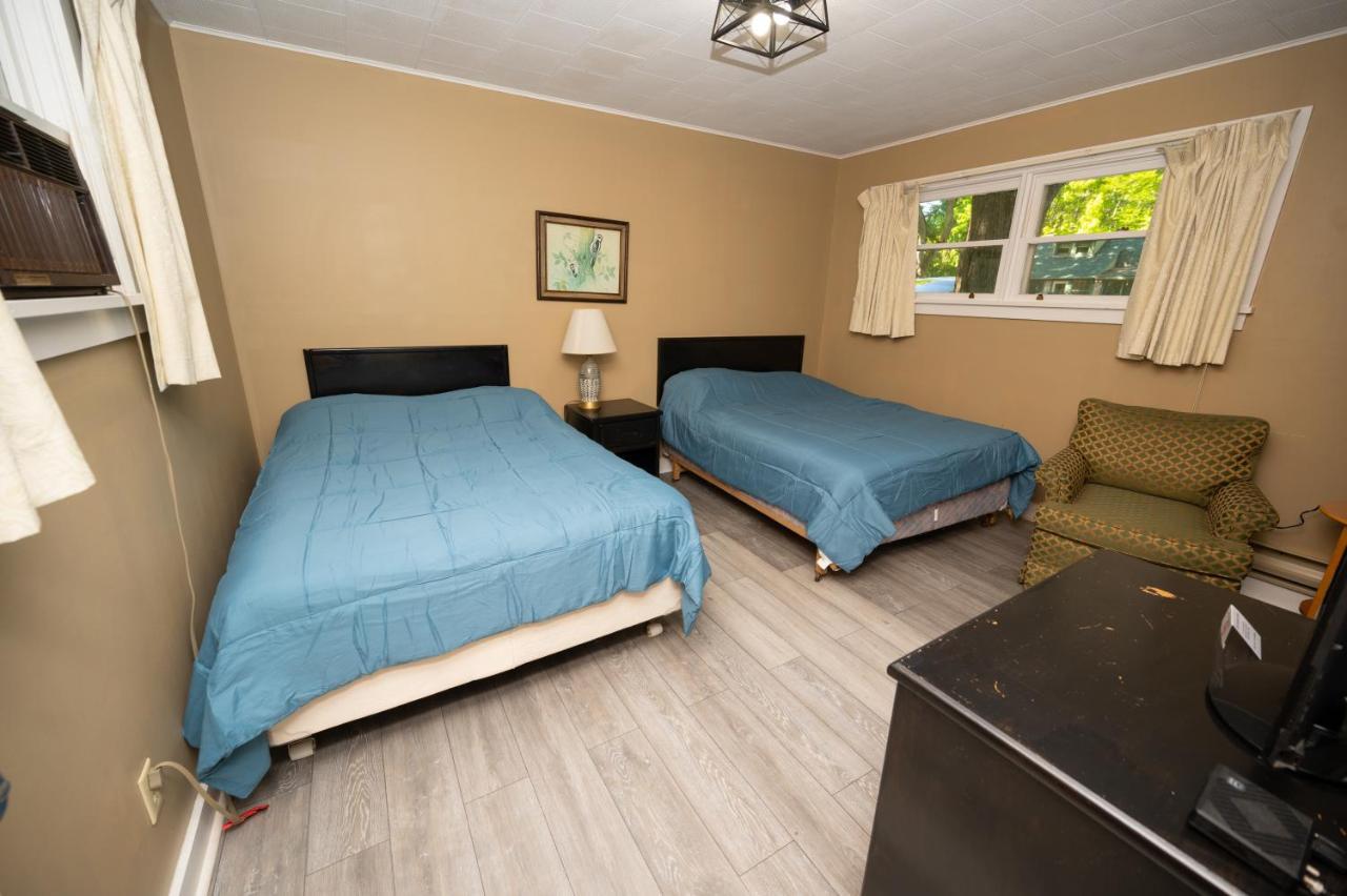 Fair Wind Motel And Cottages Clayton Exteriér fotografie