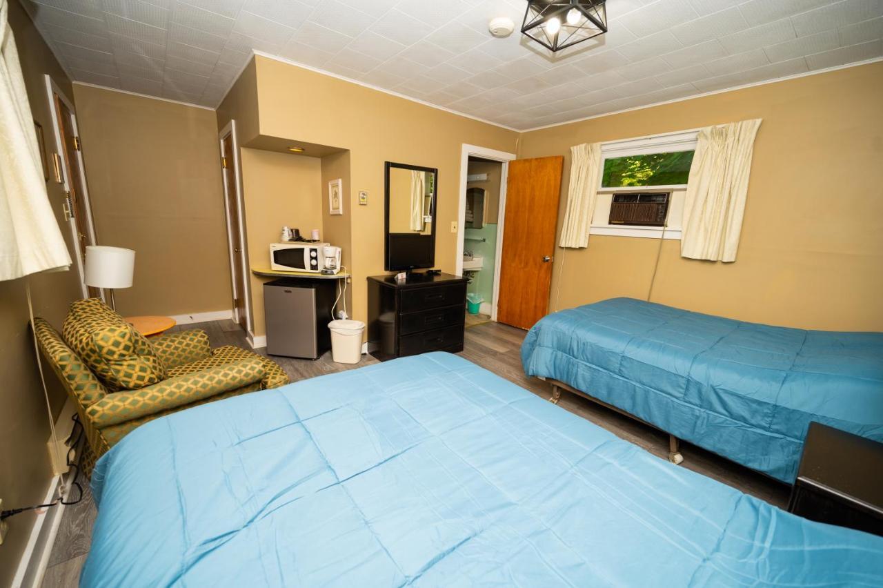 Fair Wind Motel And Cottages Clayton Exteriér fotografie